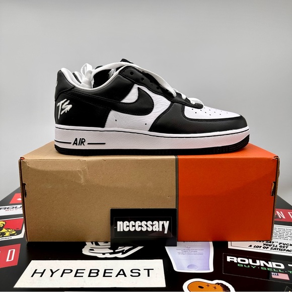 Terror Squad x Nike Air Force 1 QS "Blackout" - Picture 6 of 8